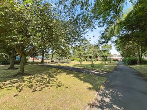 Tonge Park- click for photo gallery